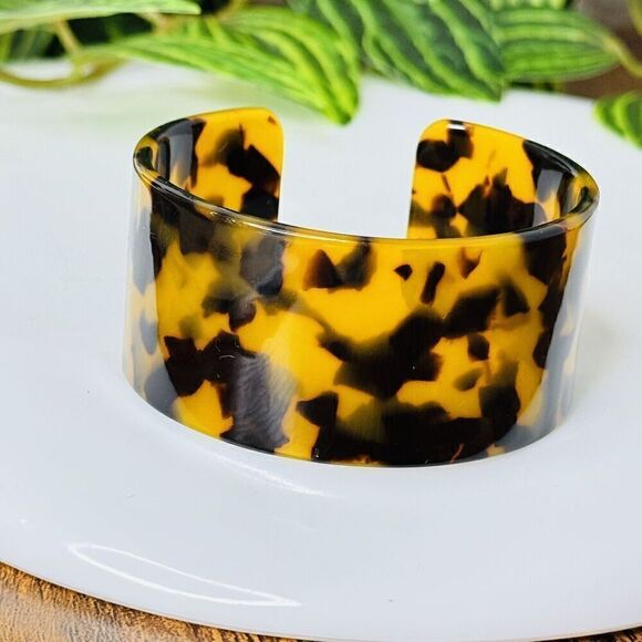 Estate Jewelry - Vintage Thermoset Faux Tortoise Shell Wide Plastic Open Cuff Bracelet Small